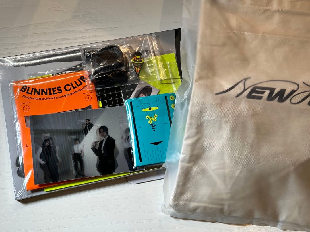 NEWJEANS 2025 SEASON'S GREETINGなど