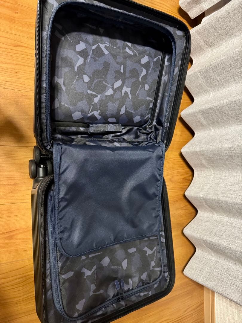 イノベーター　スーツケース　INV20 Olive Drab 33L Cabin