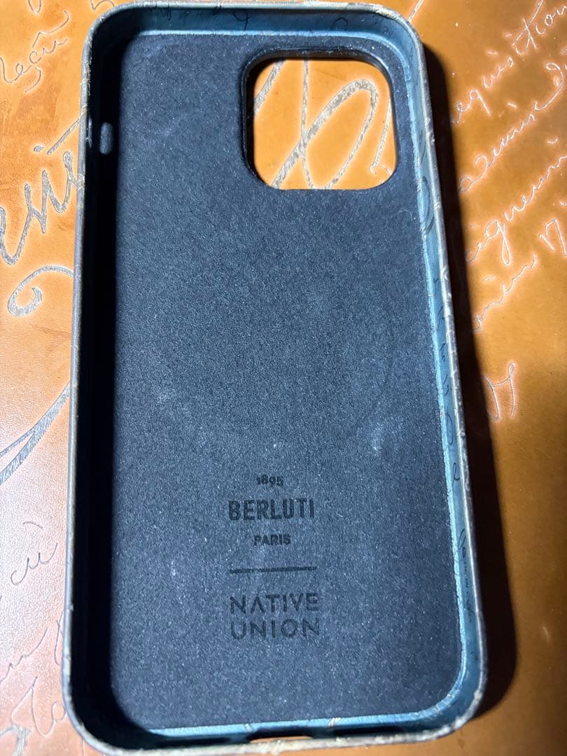 希少レアBerluti iPhone14PROMAX用 レザー