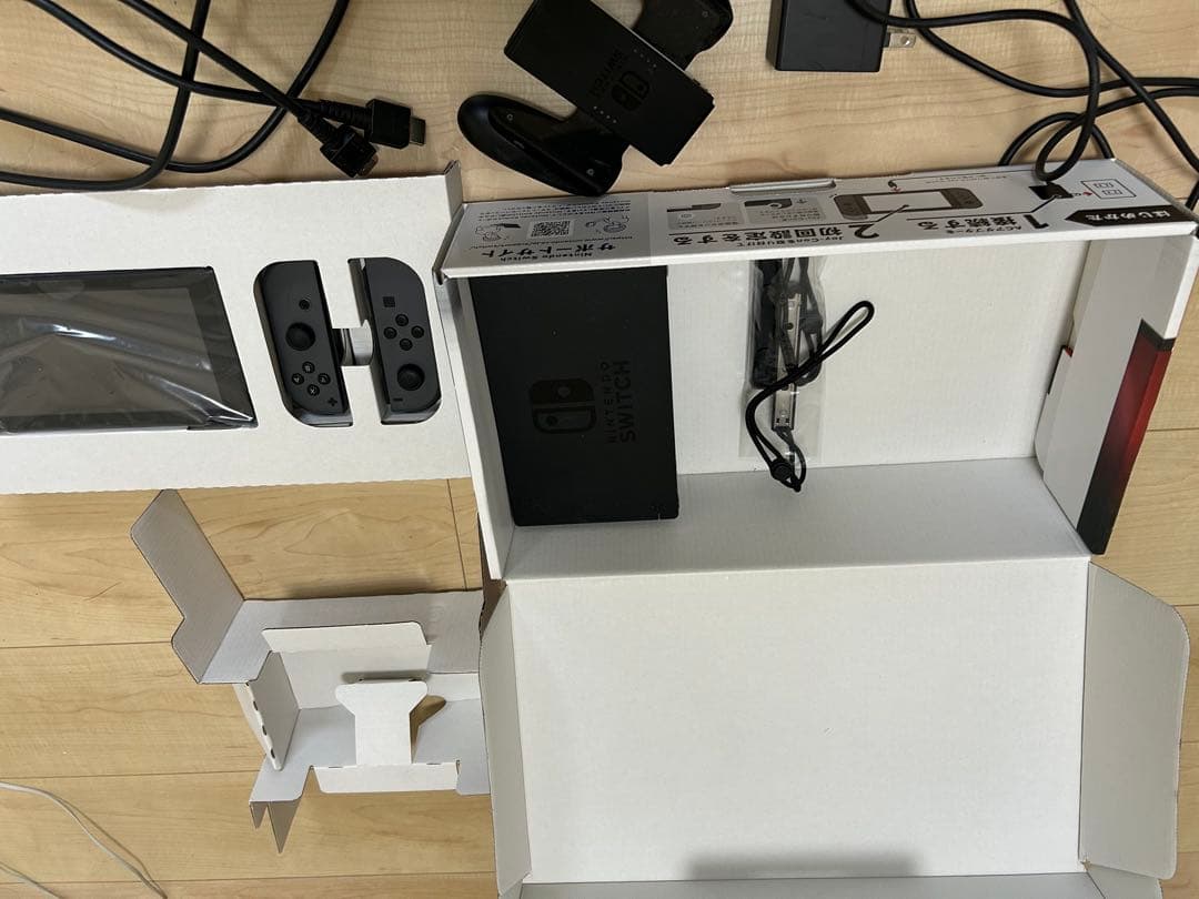 任天堂Switch初期　箱あり