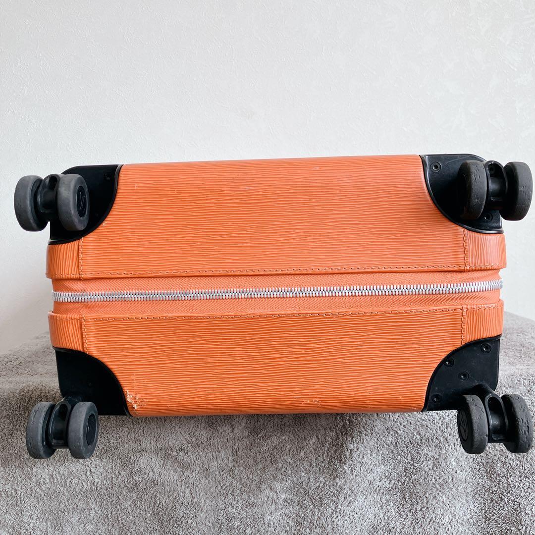 ゆうやけ　LOUIS VUITTON ルイヴィトン　エピ　55 スーツ