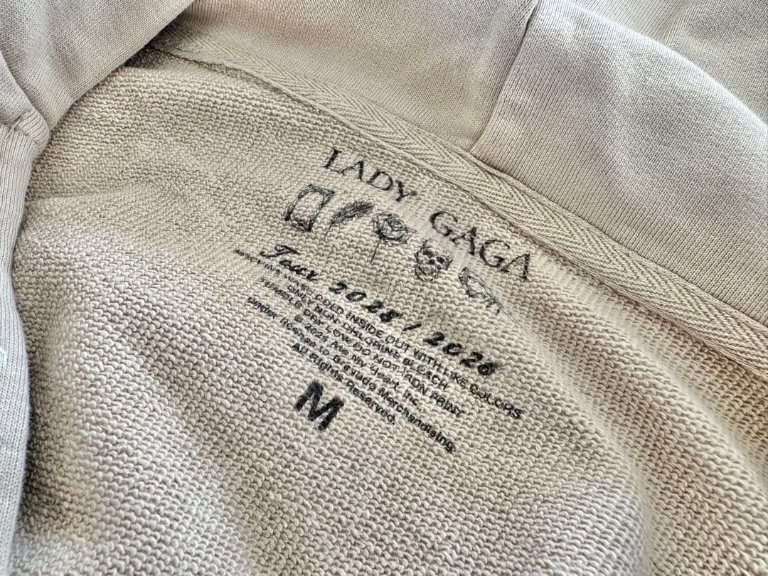 Yu 様ご依頼分(新品)レディーガガ パーカー M〜最安値〜