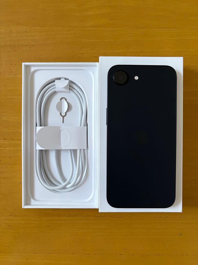 Apple iPhone 16e 本体 256g simフリー