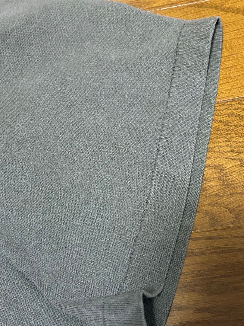 【美品】Stussy ストゥーシー　グレー 半袖 Tシャツ バックプリント