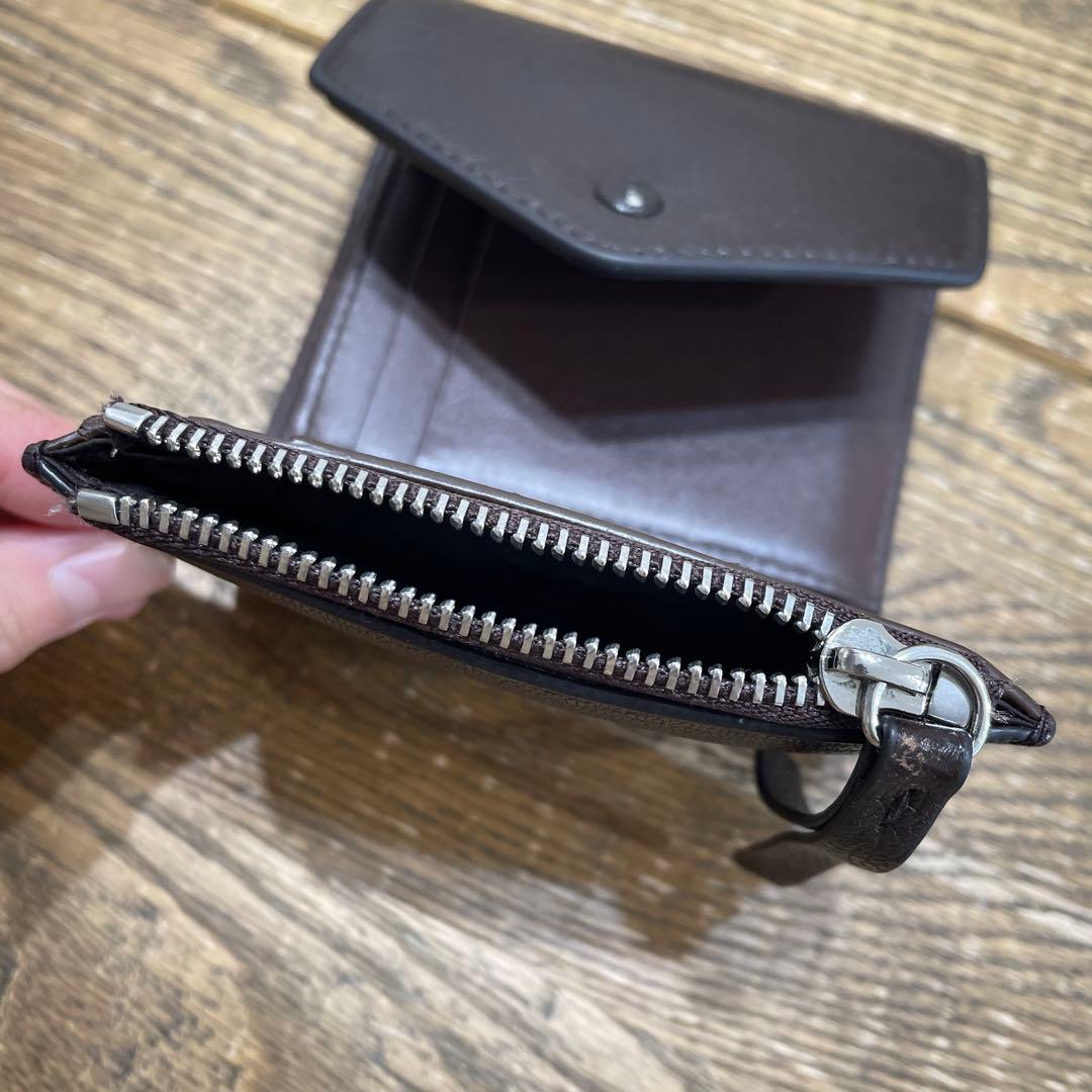 メゾンマルジェラ　三つ折り財布