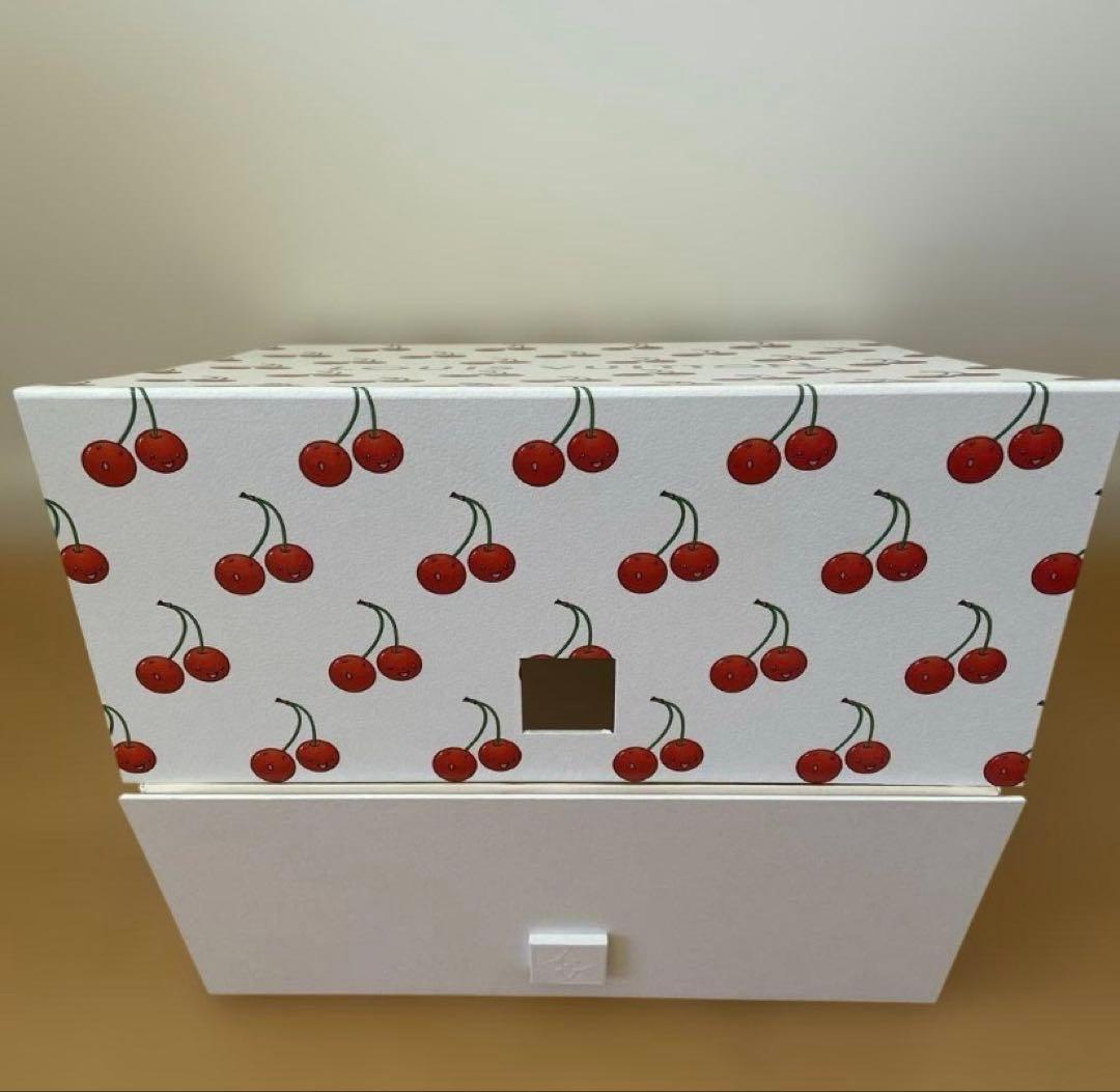 ルイヴィトン✖️村上隆　空き箱　ラッピングリボン　チェリー　美品　大きめサイズ