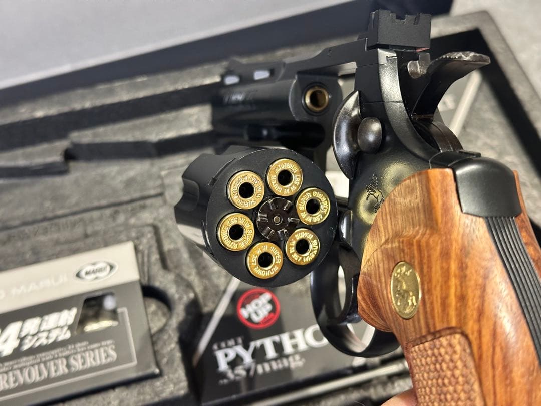 絶版 東京マルイ COLT PYTHON 357mag リアルカート・木グリ仕様