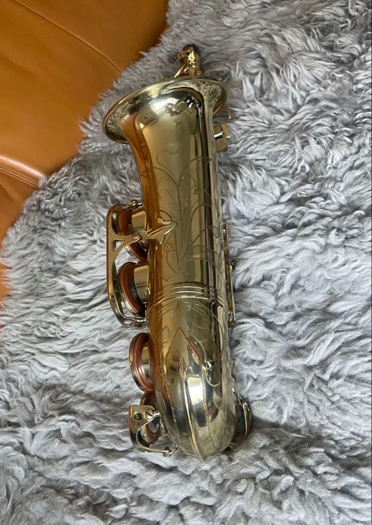 アルトサックスH.SELMER SA-80 Serie II 彫刻入