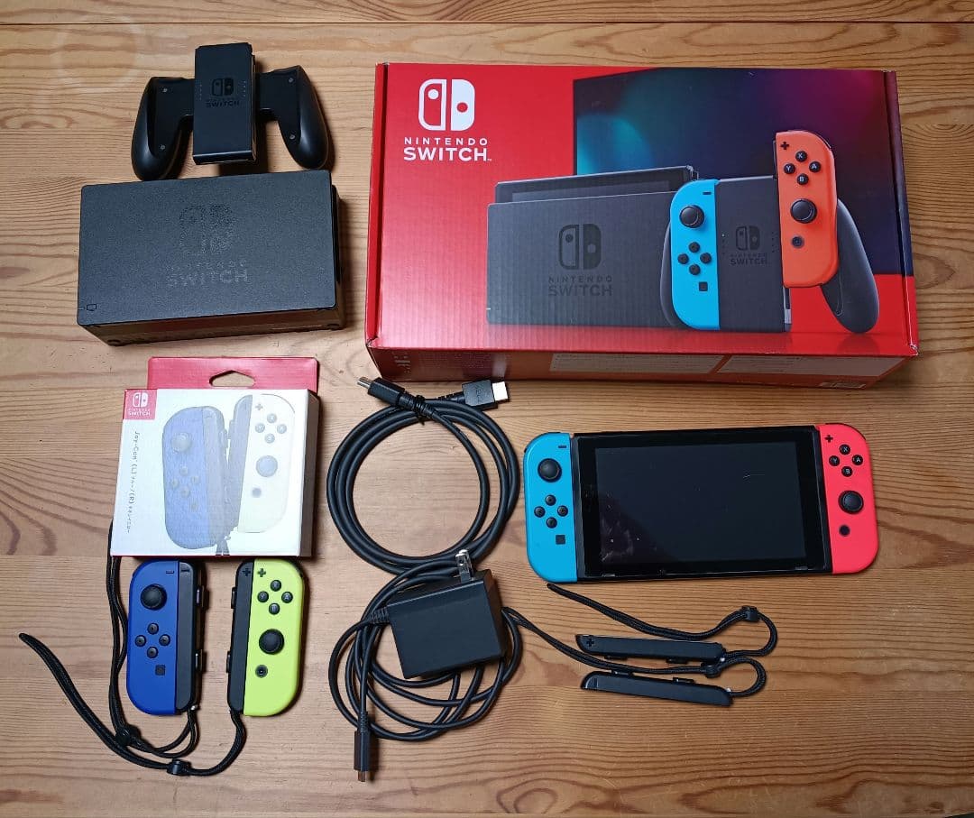 Nintendo Switch 本体 青赤Joy-Conニンテンドースイッチ青黃