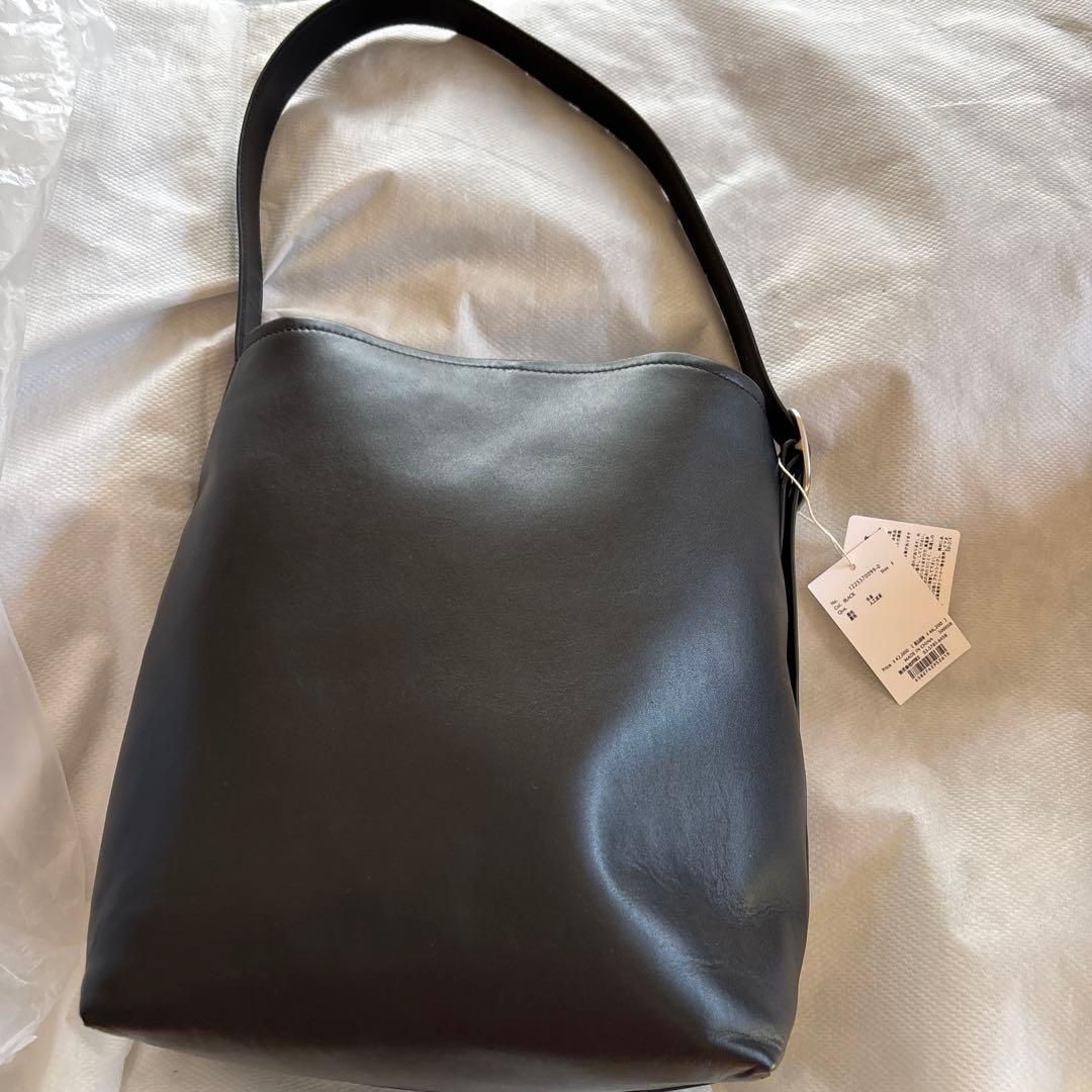 ETRE TOKYO ワンショルダーバッグ