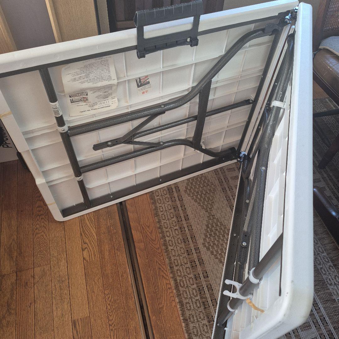 送料込み☆折り畳みテーブル