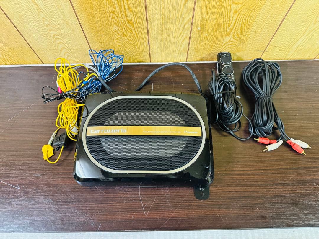 カロッツエリア　パワードサブウーファー　TS-WX110A　　MAX150W