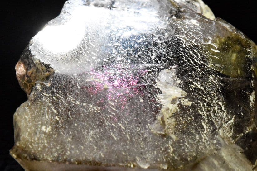 ブラジル エスピリトサント産 オリジナルピンクファイヤークォーツ原石02