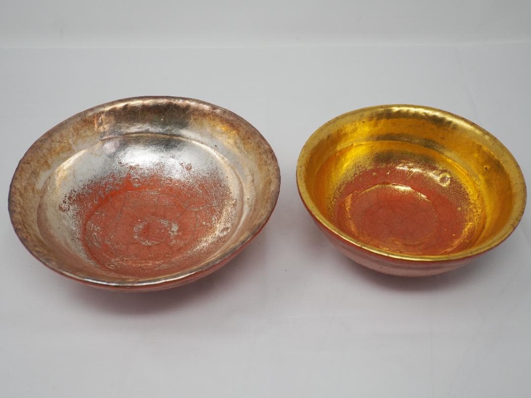 京焼　嶋台茶碗　茶碗２口　和楽造　金箔　銀箔　赤楽　焼き物
