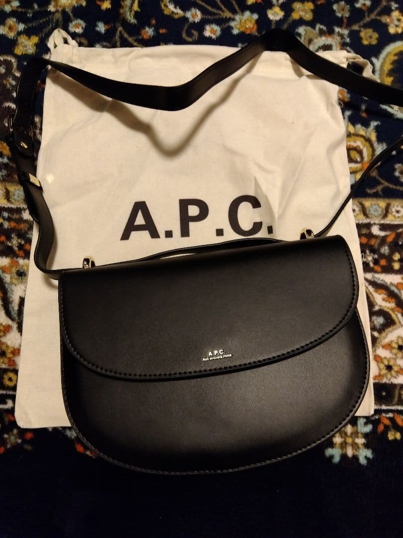 A.P.C.ジュネーブ ショルダーバッグ