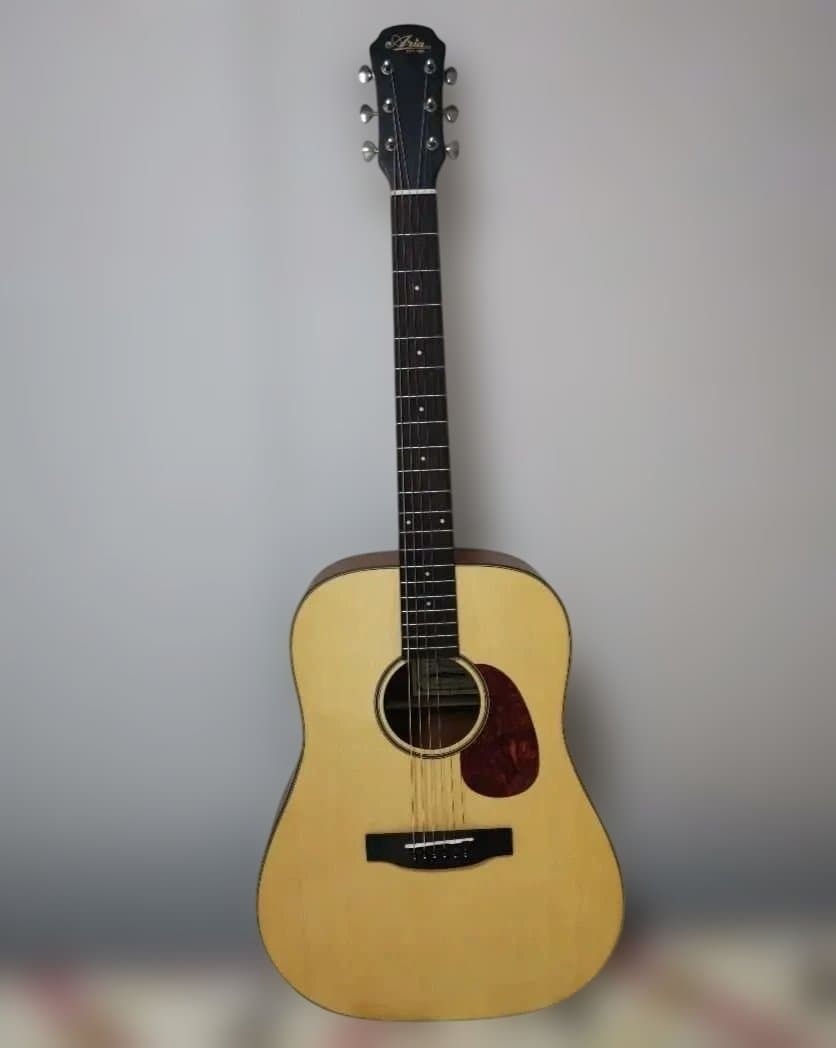 ARIA アコースティックギター (ナチュラル)