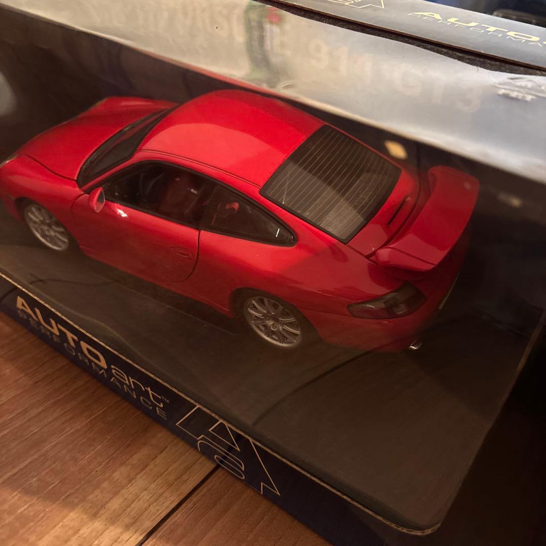 オートアート 1/18 ポルシェ 911 GT3（996）レッド 完成品