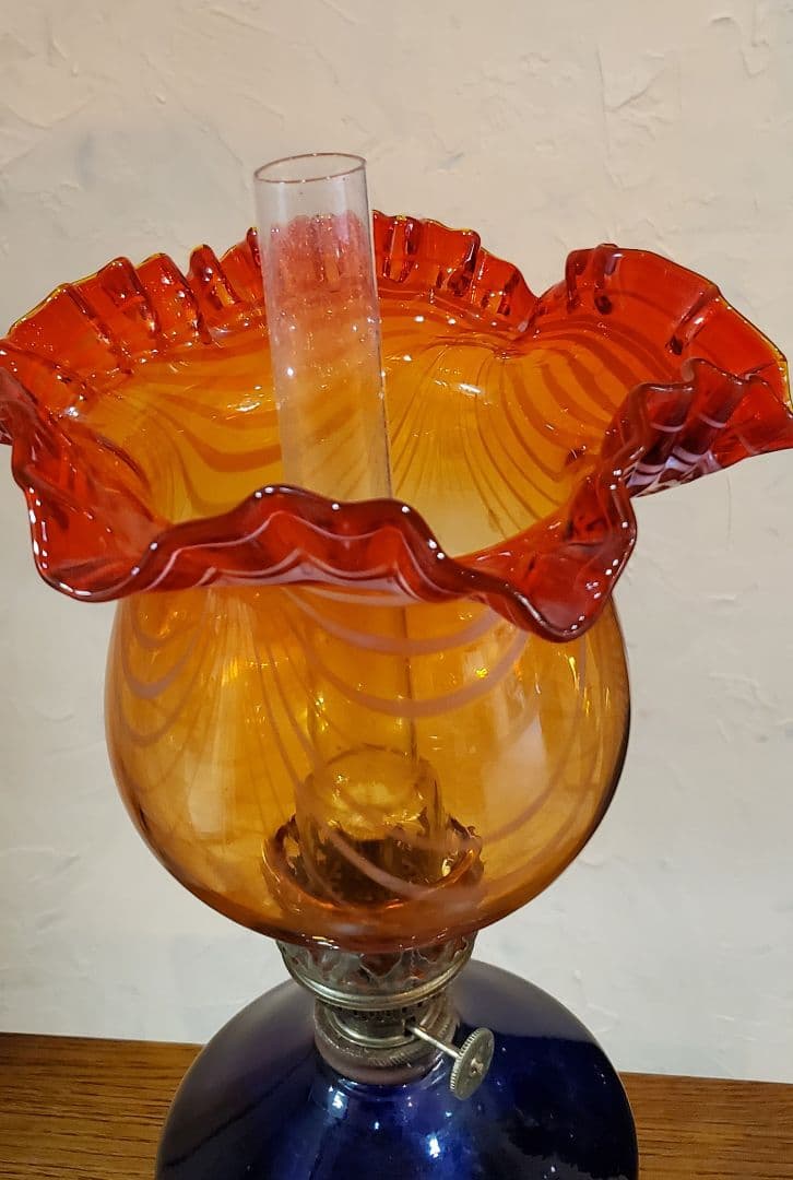 金魚鉢型　オイルランプ　かきあげ　波状紋　約４６cm コバルト　赤橙