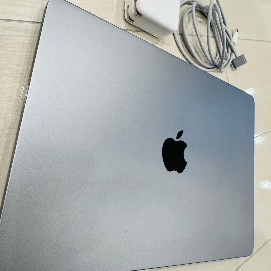 【美品】MacBook Air M2 16GB/256GB ＆覗き見防止セット