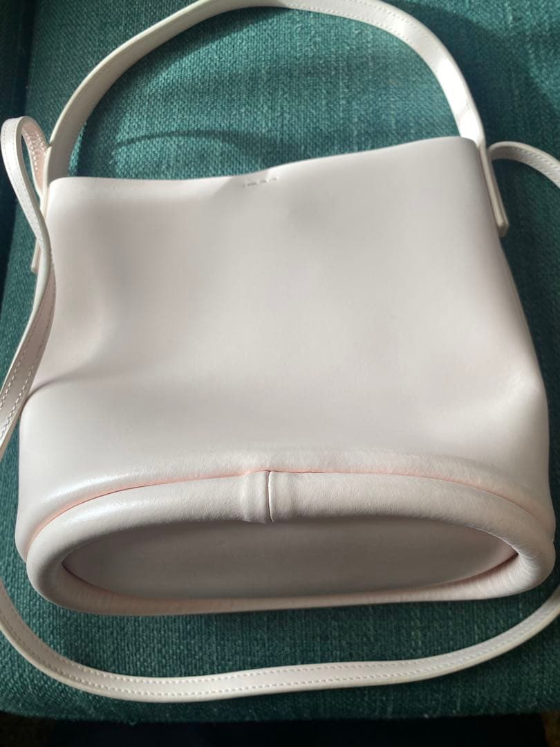 【me】YAHKIショルダーバック