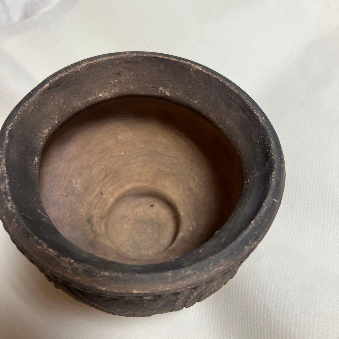 縄文時代の土器　爪形文鉢形土器（つめがたもんはちがたどき）