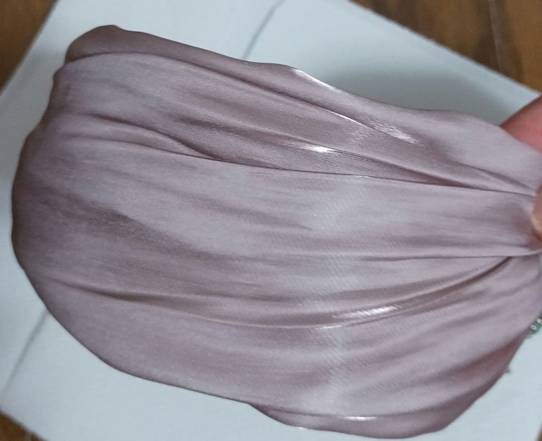 Complex Bizのカチューシャ。　ピンクビージュ、キラキラチャームつき。