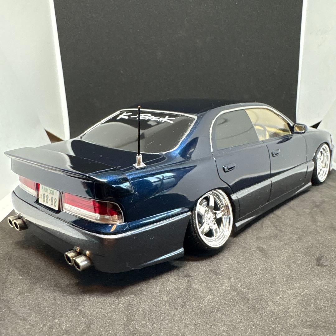 1/24カーモデル マジェスタ完成品