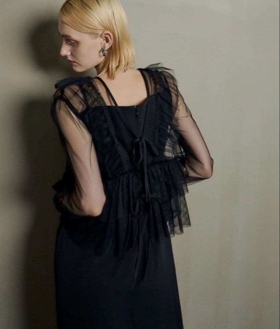 ひなちゃそ Frill vest pencil dress