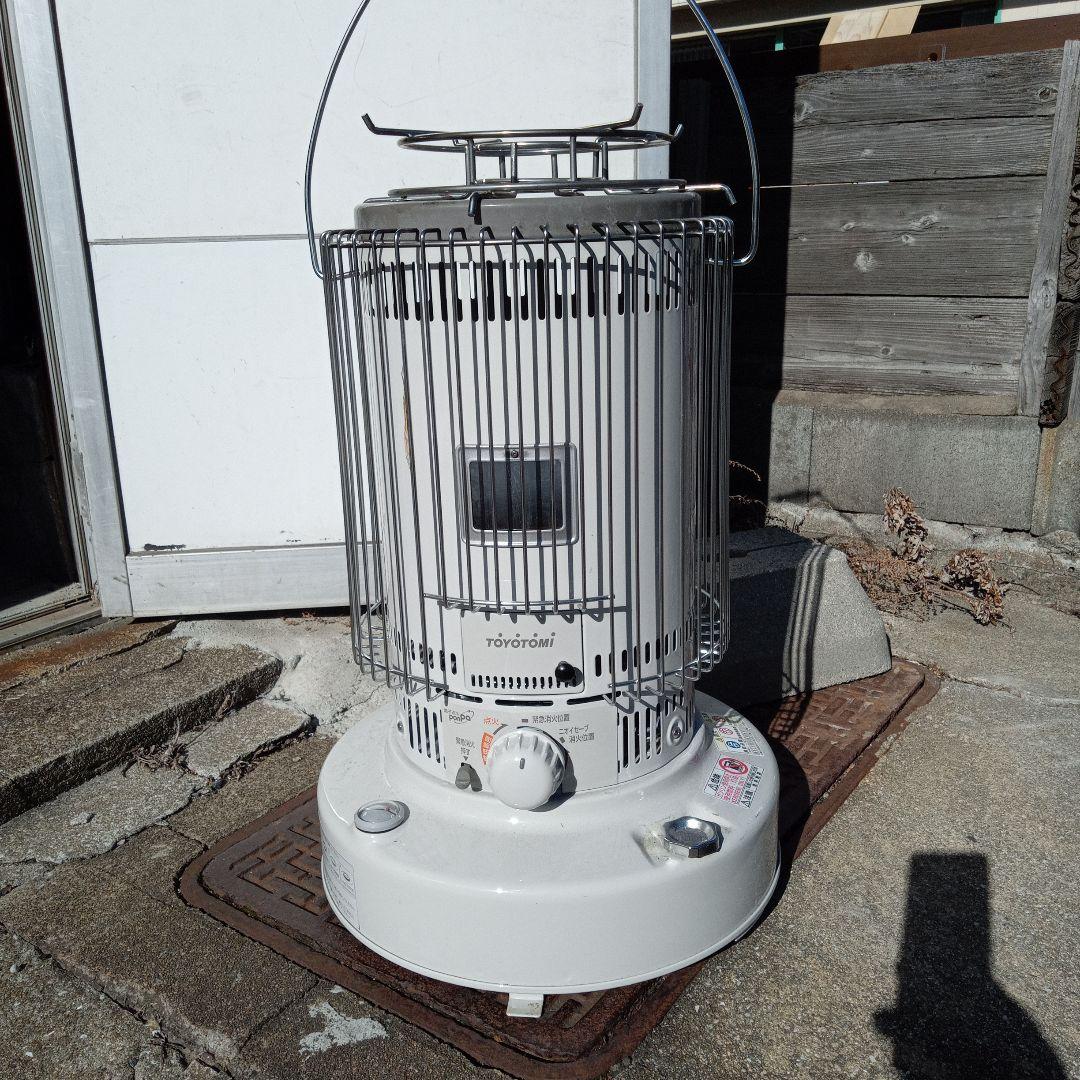 トヨトミ KS-67H石油ストーブ ホワイト 動作未確未清掃