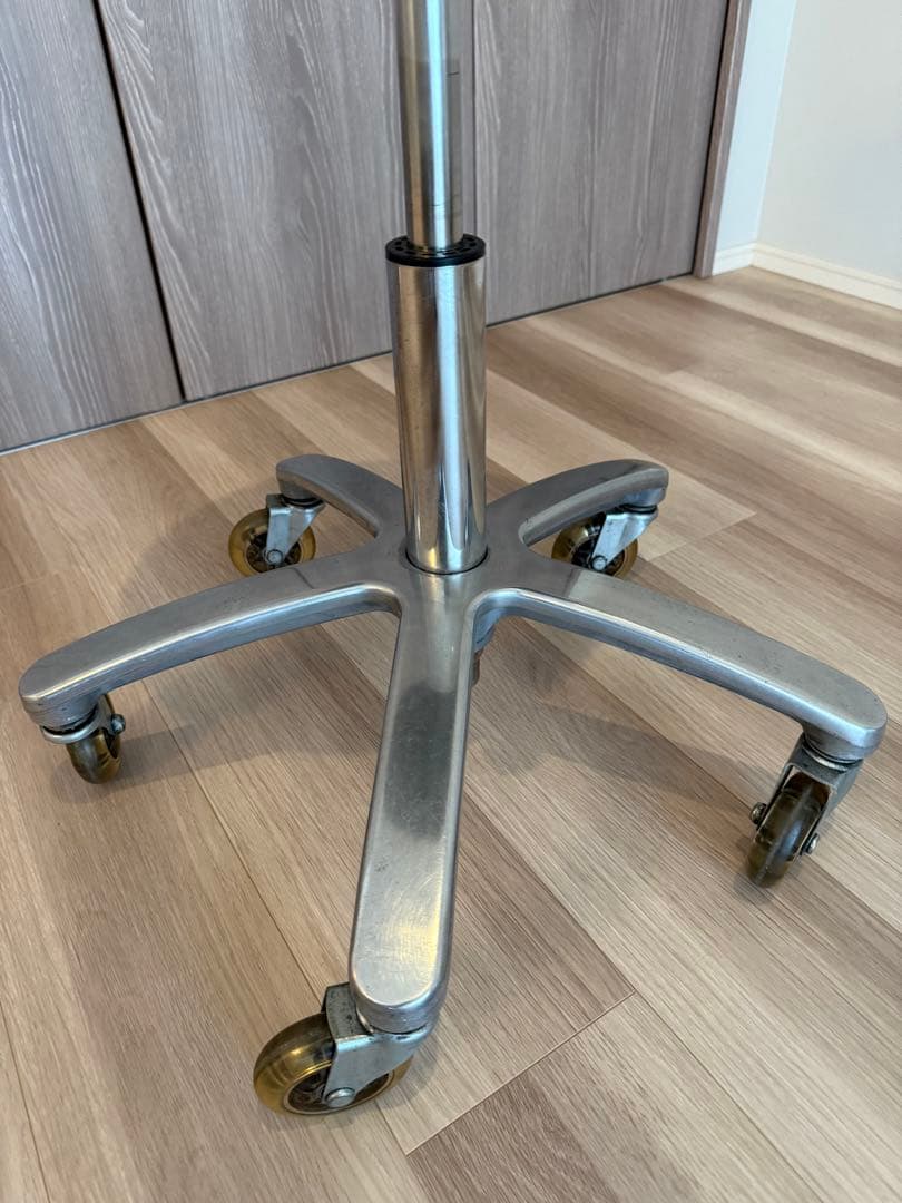 タカラベルモント カットチェア スツール 美容室 Dスツール