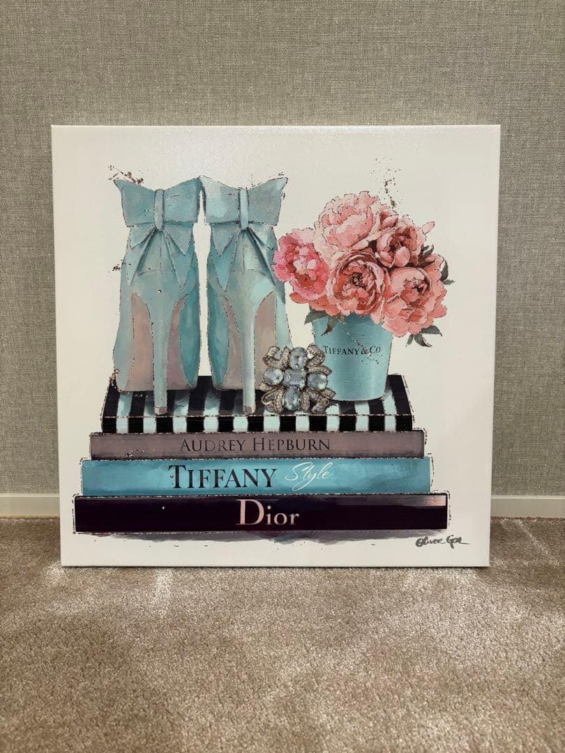 オリバーガルポップアート　MODESTLY AQUAMARINE DISPLAY