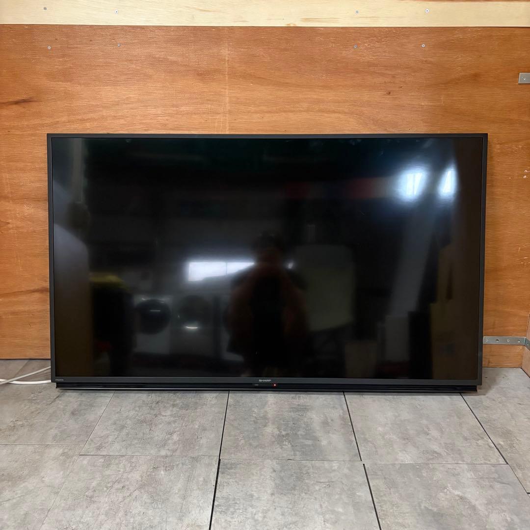 一都三県限定　配送無料　4K液晶テレビ　SHARP シャープ　壁掛け　50インチ