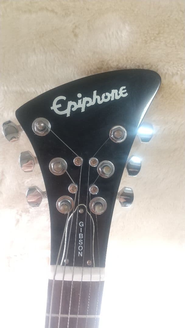 Gibson Epiphone Mo'Baby モダーンベイビーアンプ内蔵