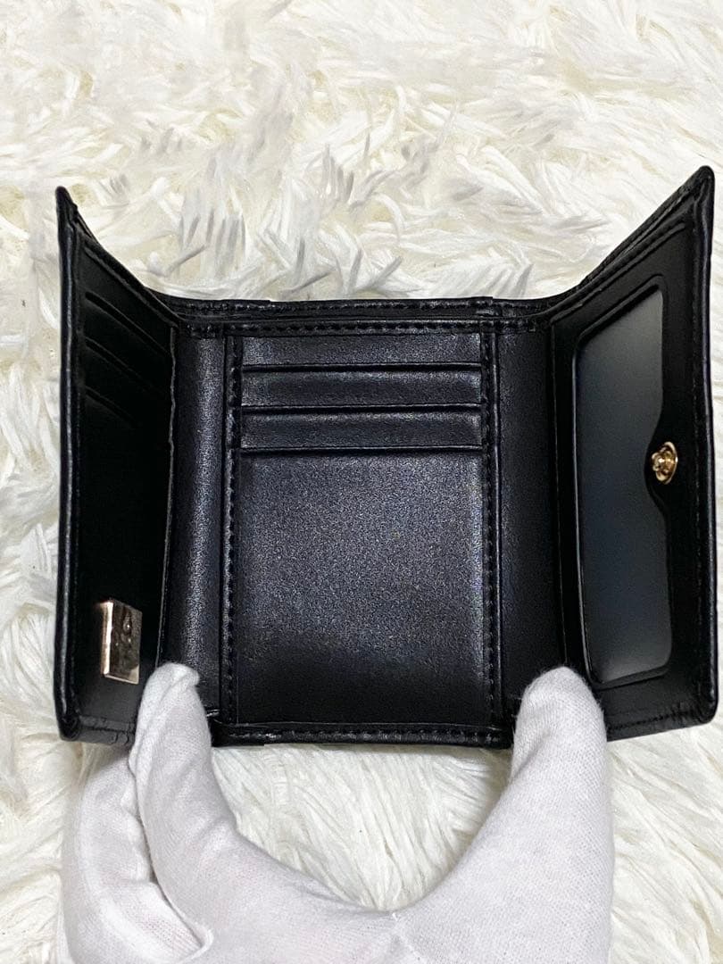 Vivienne Westwood 三つ折り財布 マット 黒