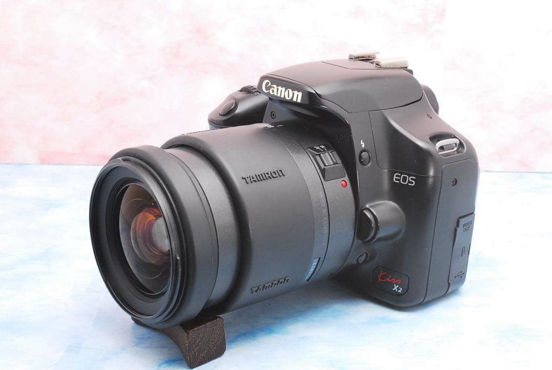Canon Kiss X2☆一眼レフカメラ☆初心者向け豪華セット☆S数極少