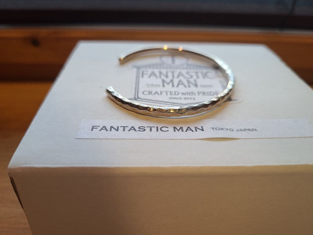 FANTASTIC MAN シルバーバングル
