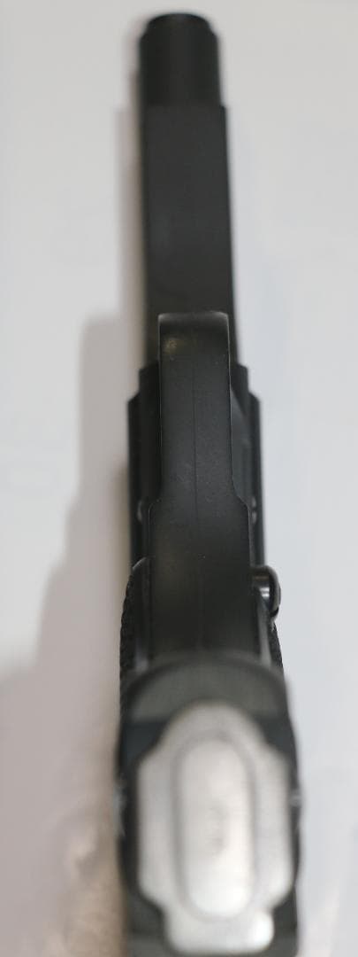 超希少　六研製　プラモデル 　九四式自動拳銃　無可動鑑賞用 合法品　中古品