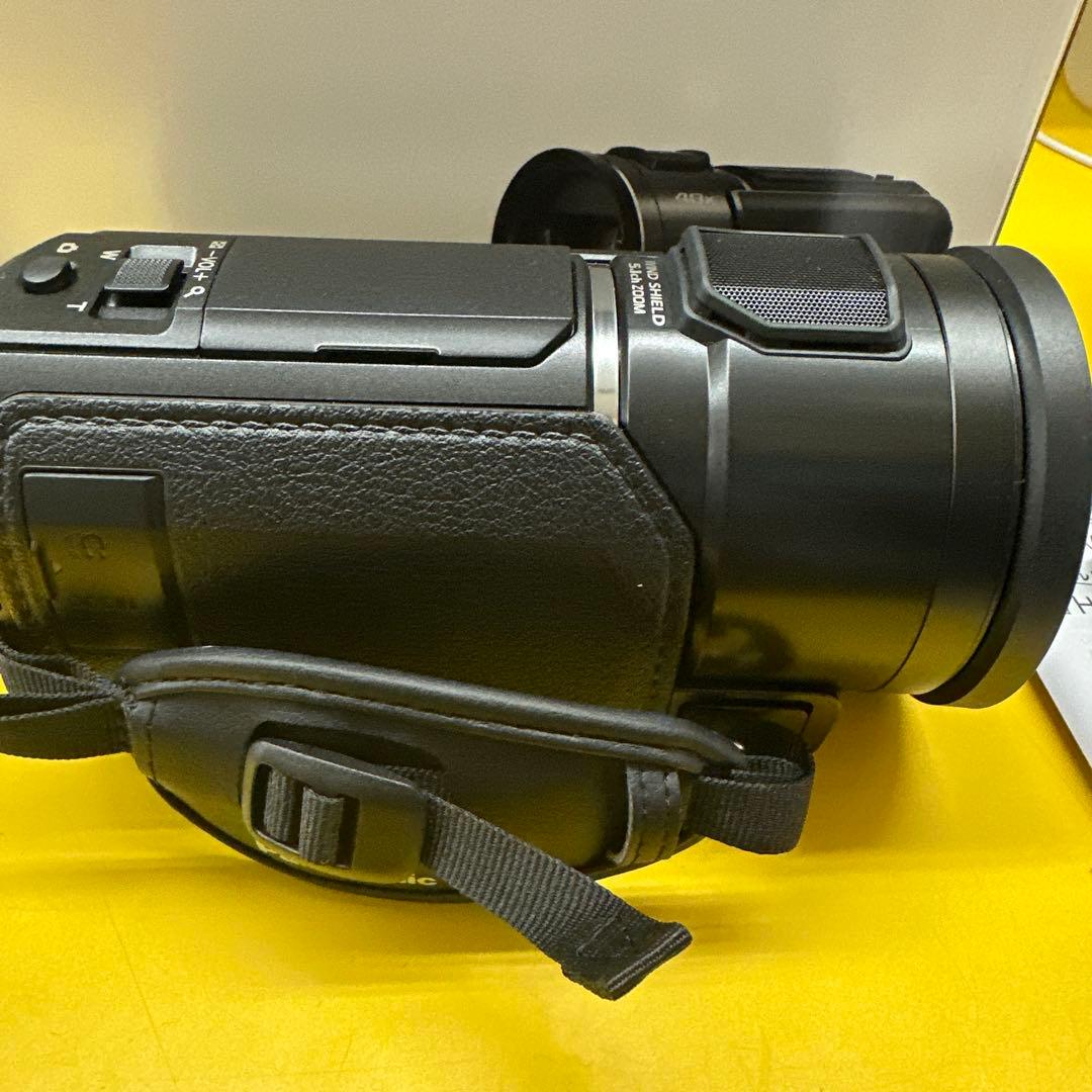 【美品】Panasonic HC-V900 ビデオカメラ