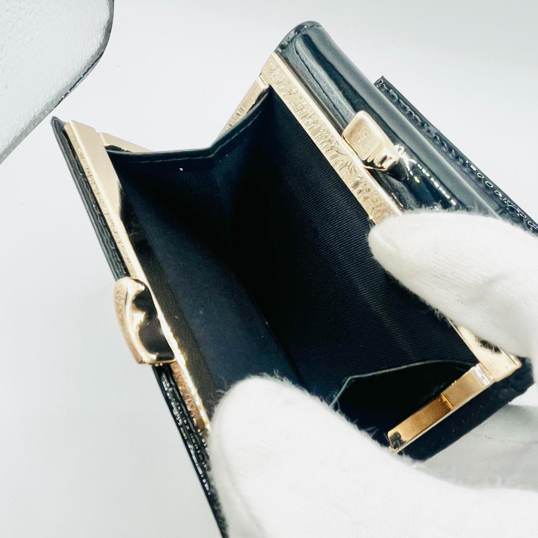 Vivienne Westwood 特価 がま口 定番 折財布 黒 エナメル