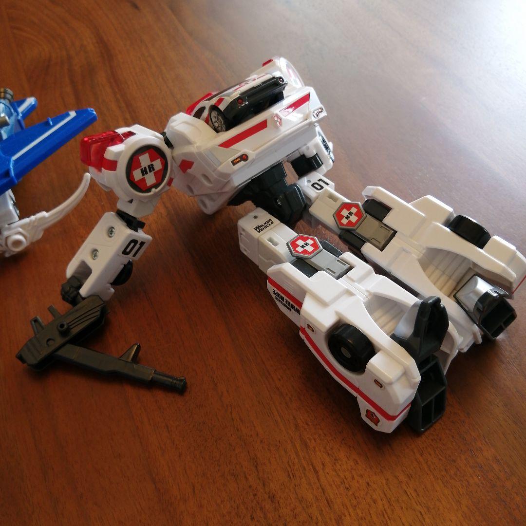 トミカ　ハイパーブルーポリス　アンビュランスホワイトホープ