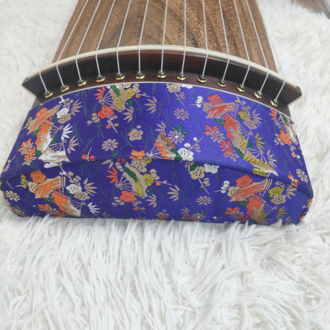 【美品】十三弦琴　和楽器　弦楽器 すだれ彫り 高級琴柱付き