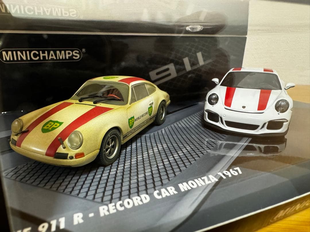 【MINICHAMPS】限定499台 Porsche911R 2016/1967