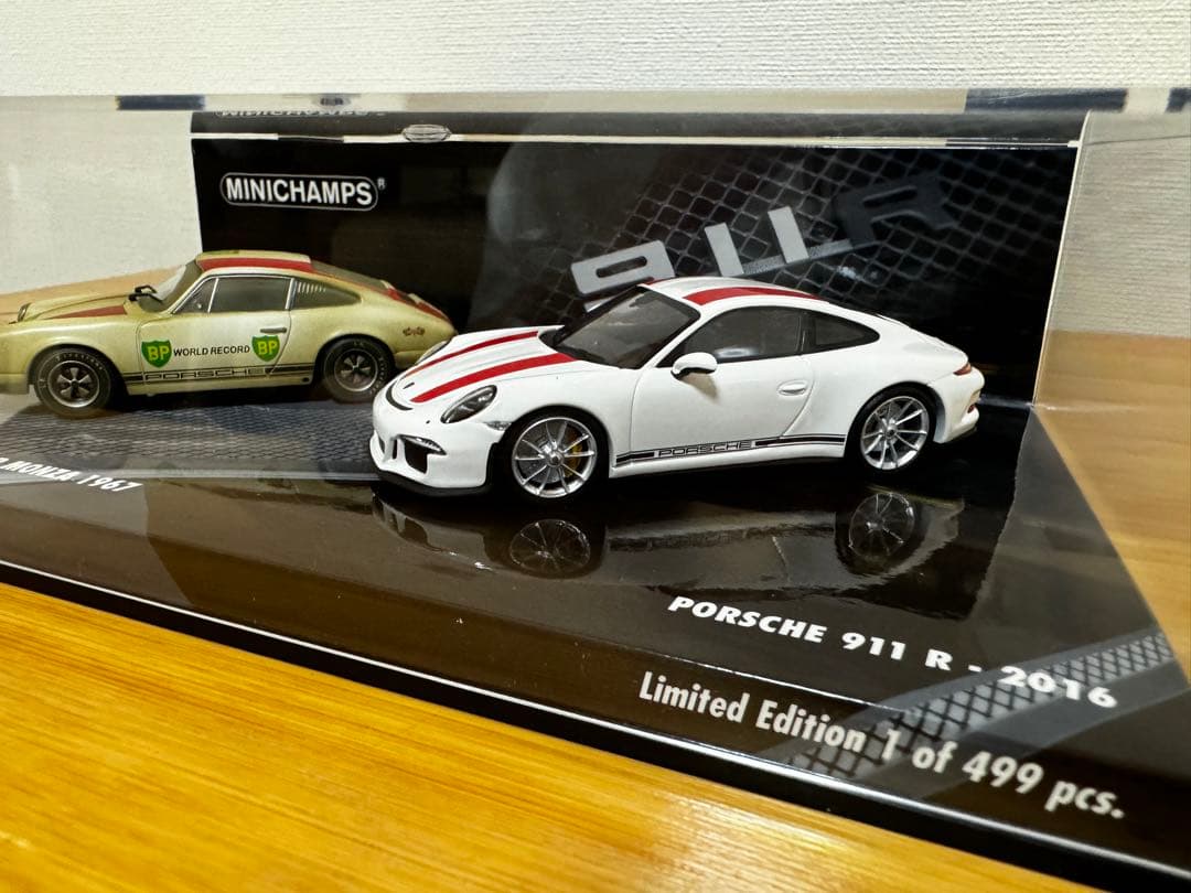 【MINICHAMPS】限定499台 Porsche911R 2016/1967
