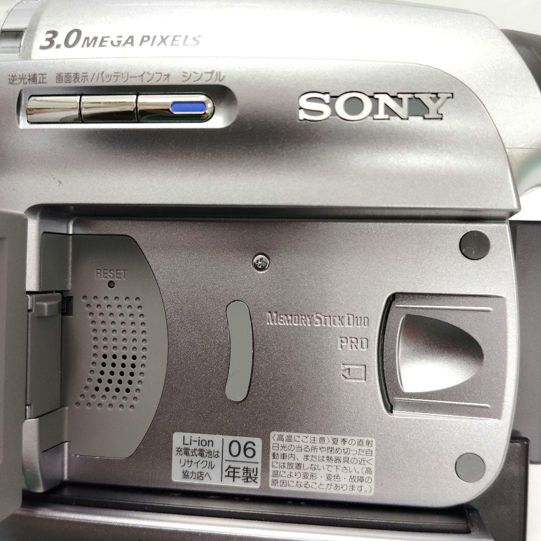 【T】売り尽くし✨SONY Handycam 3.0メガピクセル ワイドLCD