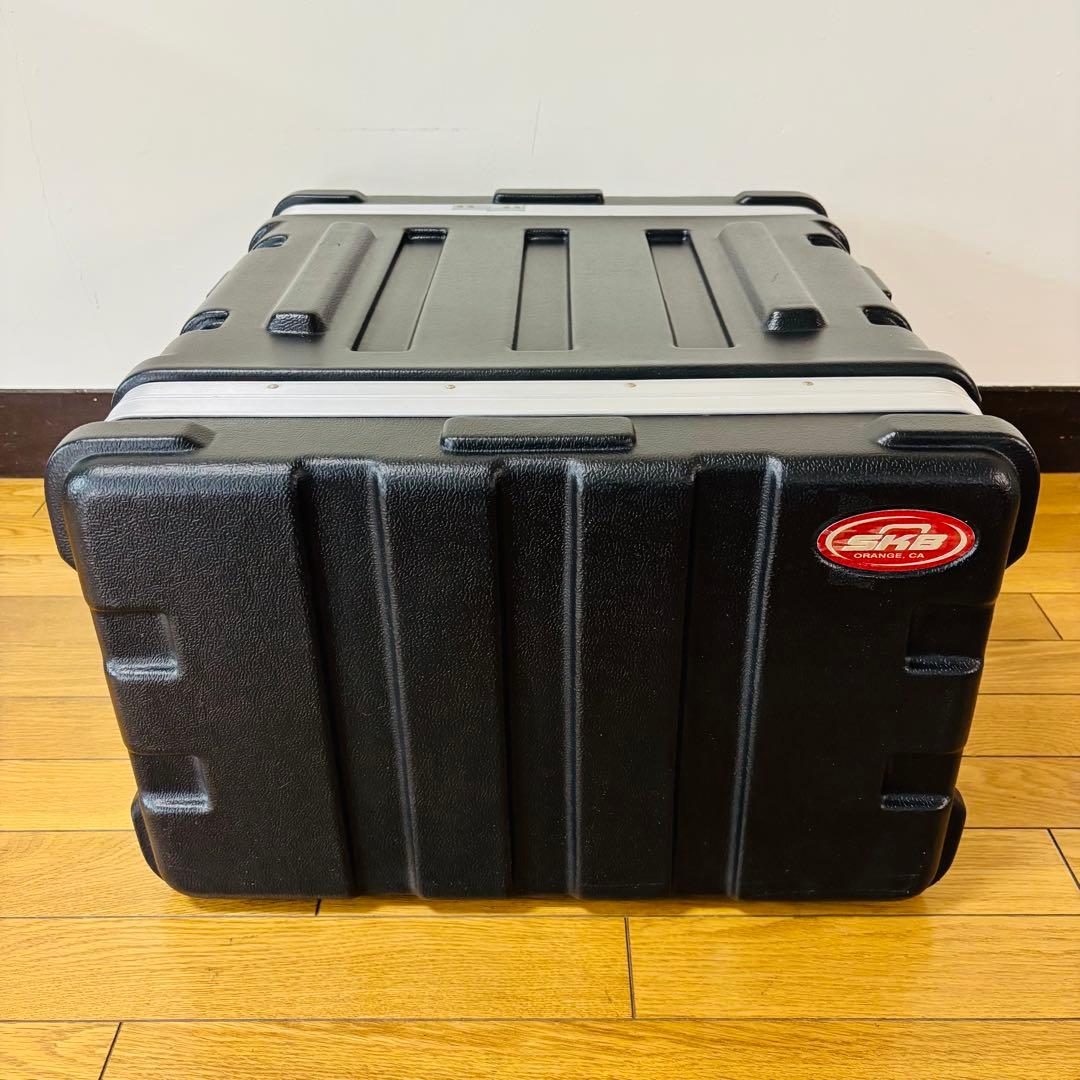 SKB エスケービー ラックケース 大型ハンドル付き 樹脂製ラック 6U ラック
