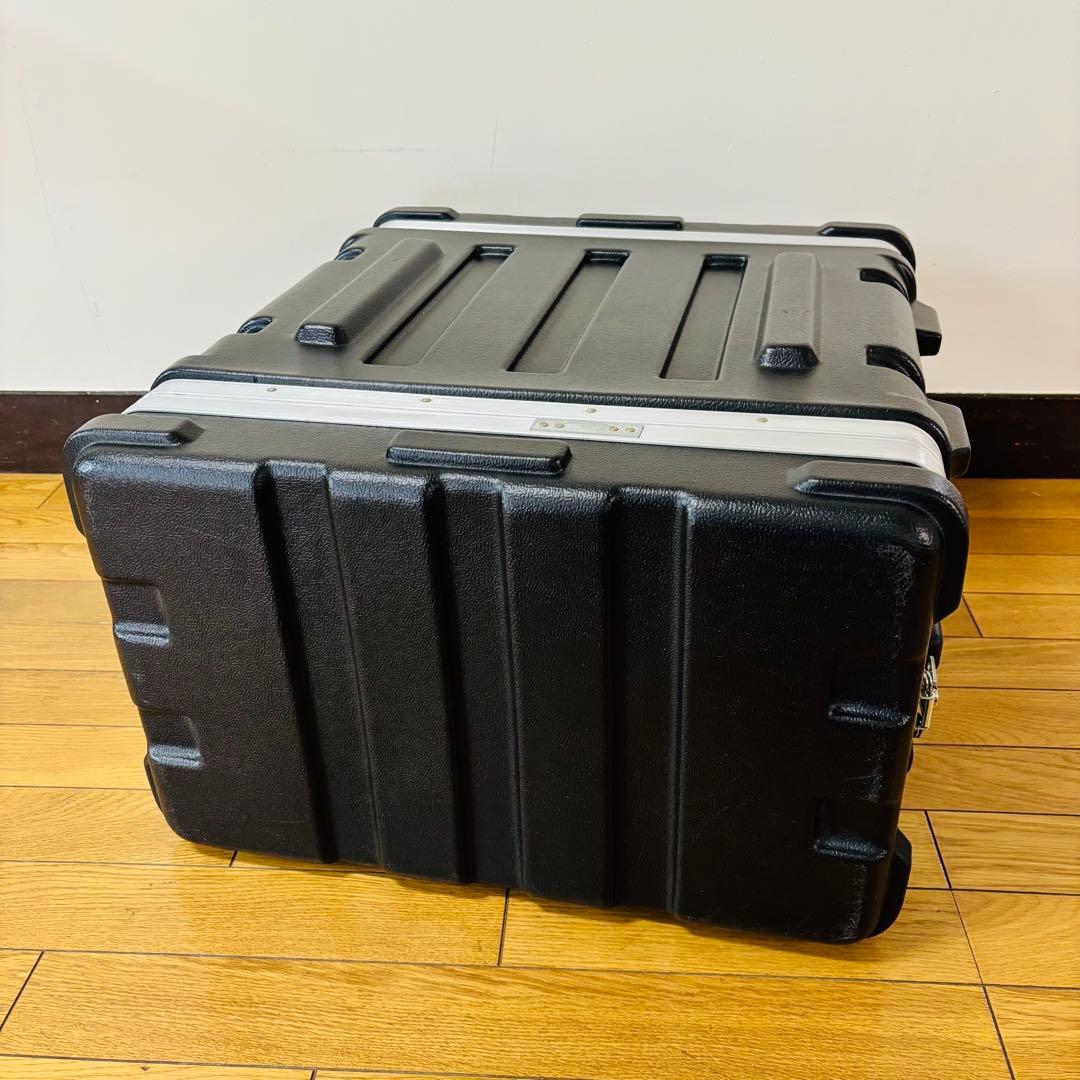 SKB エスケービー ラックケース 大型ハンドル付き 樹脂製ラック 6U ラック