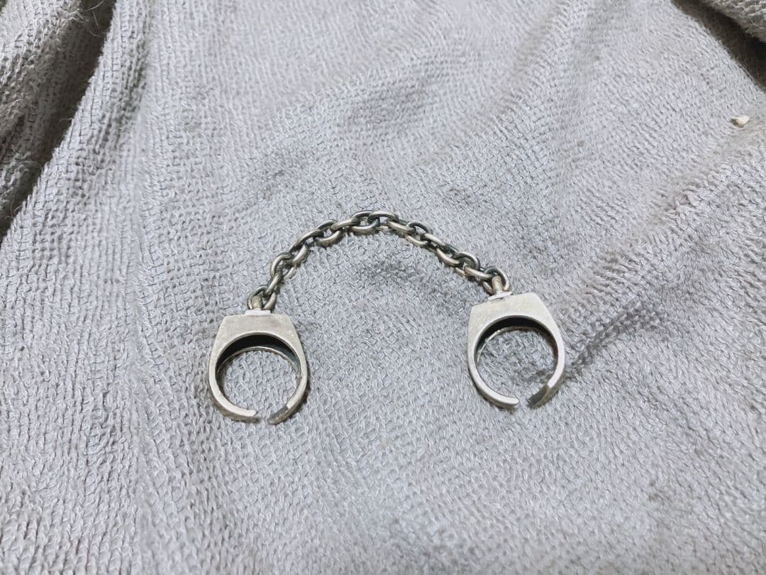 ALICE BLACK シルバー ハンドカフス ボックス付き