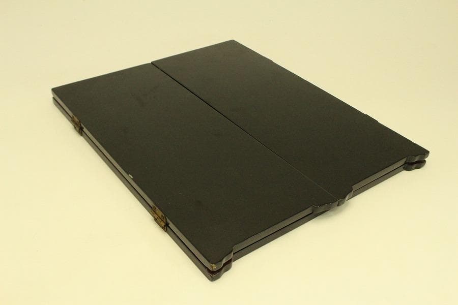 螺鈿 釣り人物 風景 飾 二枚折 置物(A973)