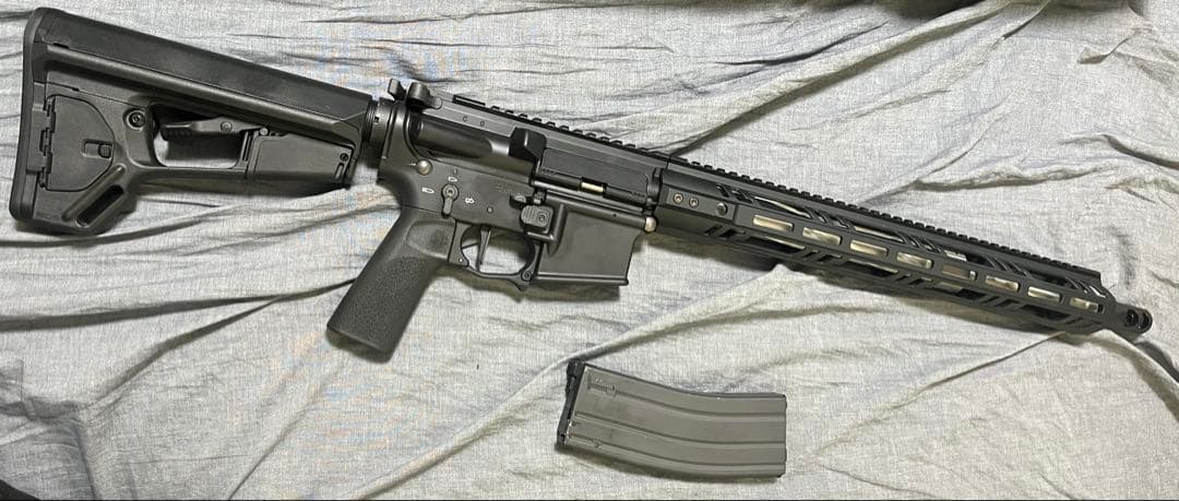 東京マルイ　MTR ガスブローバック　はホーググリップ　ハードケース付