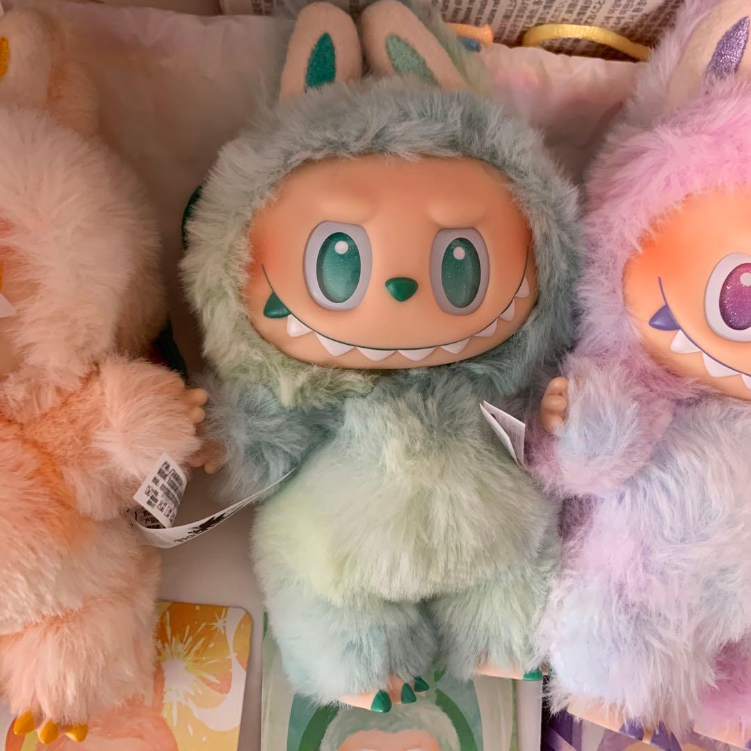 POP MART Big into Energy ぬいぐるみペンダント ラブブ